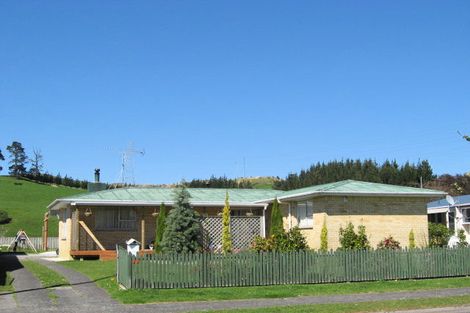 Photo of property in 23 Blundell Place, Huntly, 3700