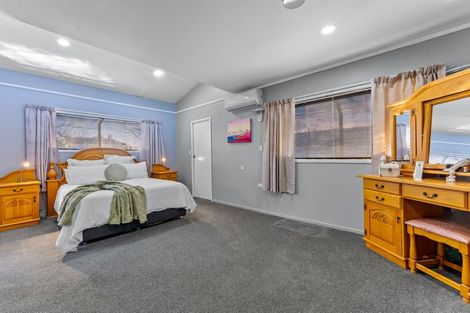 Photo of property in 34 Spinnaker Drive, Te Atatu Peninsula, Auckland, 0610