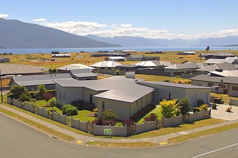 Photo of property in 84 Howden Street, Te Anau, 9600