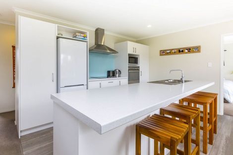 Photo of property in 62 Sunstone Crescent, Brown Owl, Upper Hutt, 5018