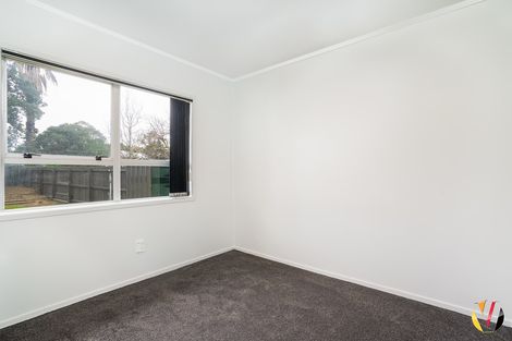 Photo of property in 6 Stoll Place, Clendon Park, Auckland, 2103