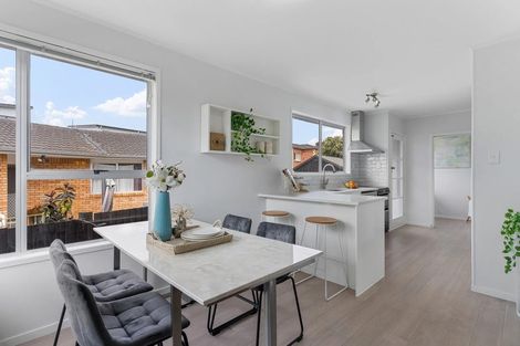 Photo of property in 54 Cockayne Crescent, Sunnynook, Auckland, 0620