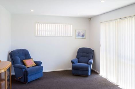 Photo of property in 2/162 Wainoni Road, Avondale, Christchurch, 8061