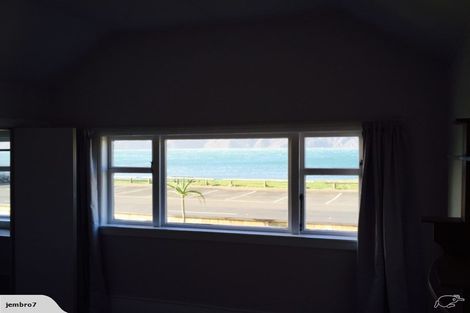 Photo of property in 221 Marine Parade, Seatoun, Wellington, 6022