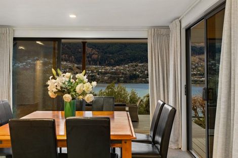 Photo of property in 379 Peninsula Road, Kelvin Heights, Queenstown, 9300