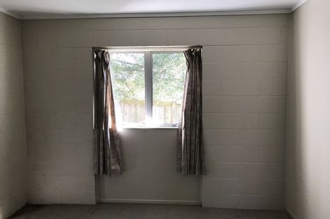 Photo of property in 2/60 Clayburn Road, Glen Eden, Auckland, 0602