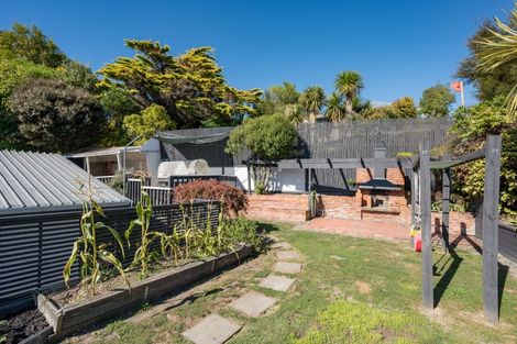 Photo of property in 17 Te Ata Place, Atawhai, Nelson, 7010