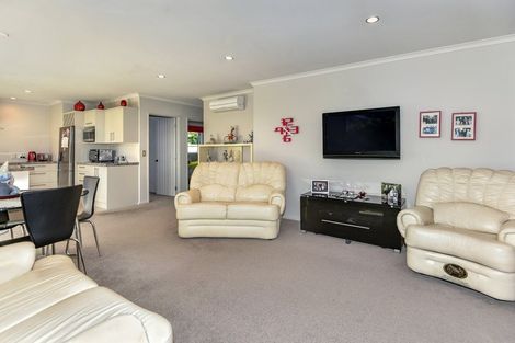 Photo of property in 1/220 Avonhead Road, Avonhead, Christchurch, 8042