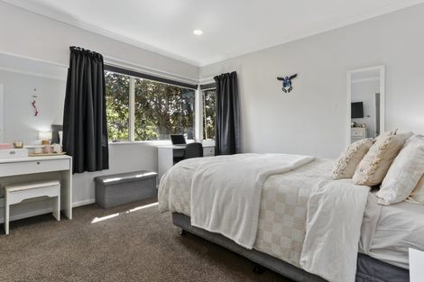 Photo of property in 2/130 Sandspit Road, Shelly Park, Auckland, 2014