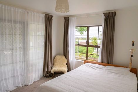 Photo of property in 5 Montego Place, Weymouth, Auckland, 2103