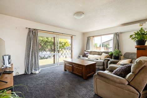 Photo of property in 15 Reeves Close, Fairview Downs, Hamilton, 3214