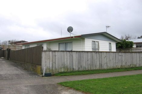 Photo of property in 37 Rhodes Drive, Kelvin Grove, Palmerston North, 4414