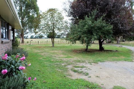 Photo of property in 12 Totaramahonga Road, Dannevirke, 4972