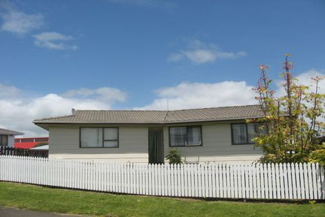 Photo of property in 8 Antalya Place, Manurewa, Auckland, 2102