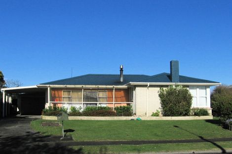 Photo of property in 32 Curling Crescent, Onekawa, Napier, 4110