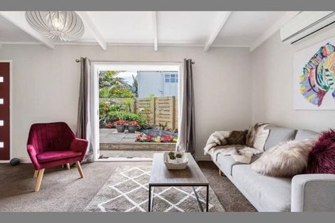 Photo of property in 2/232 Campbell Road, Greenlane, Auckland, 1061