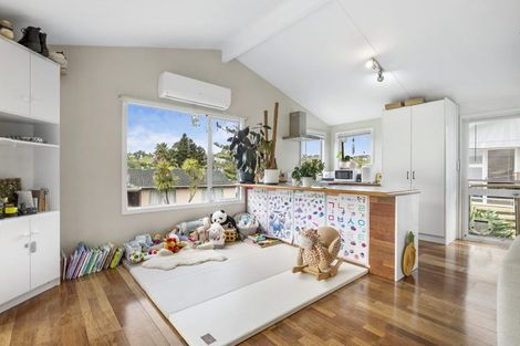 Photo of property in 16 Jayne Place, Torbay, Auckland, 0630