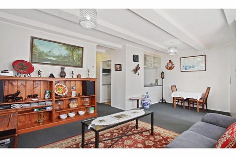 Photo of property in 2/46 Chartwell Avenue, Glenfield, Auckland, 0629