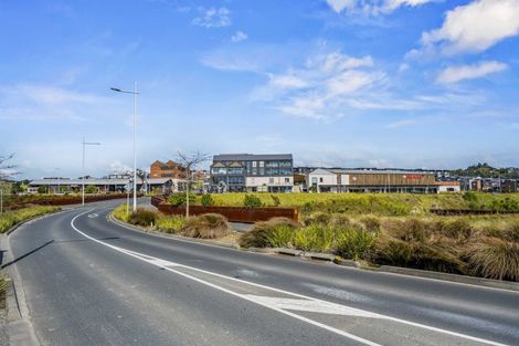Photo of property in 109 Te Oneroa Way, Long Bay, Auckland, 0630