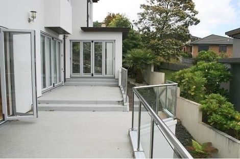 Photo of property in 9 Graceview Way, West Harbour, Auckland, 0618