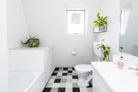 Photo of property in 7/2 Ararino Street, Trentham, Upper Hutt, 5018