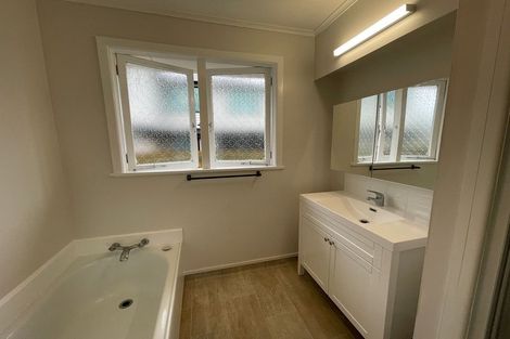 Photo of property in 18a Sheridan Street, Silverdale, Hamilton, 3216