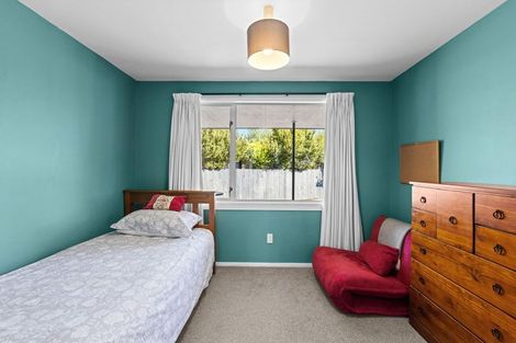 Photo of property in 39 Martbern Crescent, Bishopdale, Christchurch, 8053