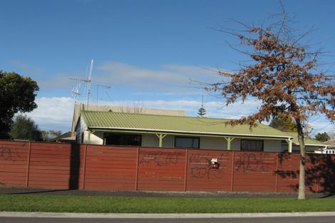 Photo of property in 8 Mardon Road, Fairfield, Hamilton, 3214