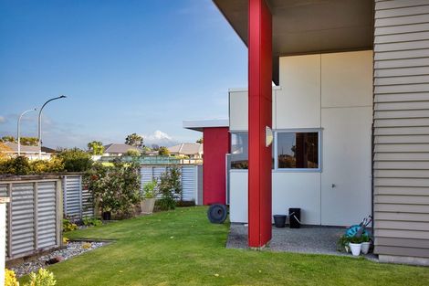 Photo of property in 33 Dillon Drive, Bell Block, New Plymouth, 4312