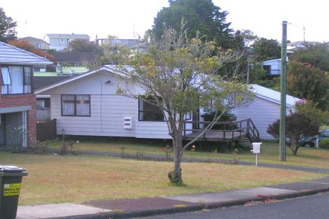 Photo of property in 2/1 Meadowvale Avenue, Forrest Hill, Auckland, 0620