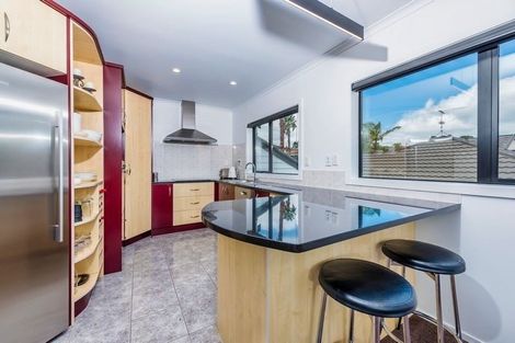 Photo of property in 11 Carnelian Court, Westgate, Auckland, 0614