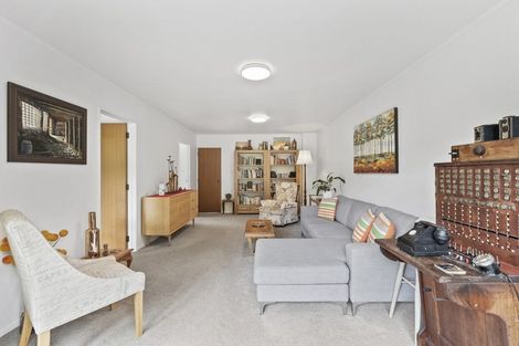 Photo of property in 2/59 Maxwelton Drive, Mairangi Bay, Auckland, 0630