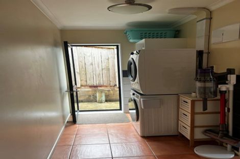 Photo of property in 11 Rangiora Avenue, Roslyn, Palmerston North, 4414