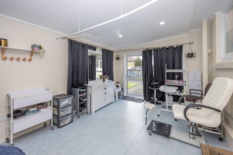 Photo of property in 17 Macdonald Road, Glenview, Hamilton, 3206