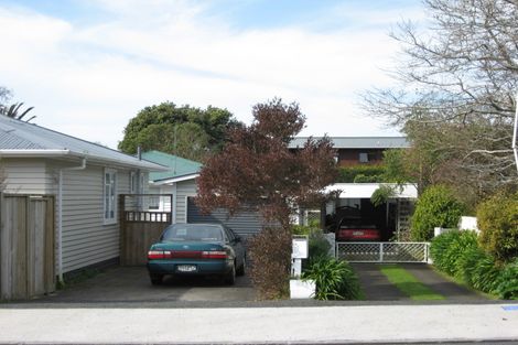 Photo of property in 43 Belt Road, Moturoa, New Plymouth, 4310