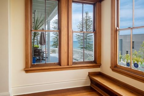 Photo of property in 5 Seaview Terrace, Bluff Hill, Napier, 4110