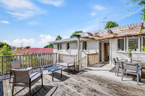 Photo of property in 58 Helena Street, Massey, Auckland, 0614