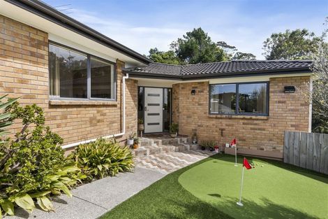 Photo of property in 45 Condor Place, Unsworth Heights, Auckland, 0632