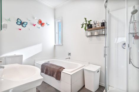 Photo of property in 6 Tararua Street, Masterton, 5810