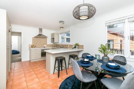 Photo of property in 29 Lake Crescent, Hamilton Lake, Hamilton, 3204