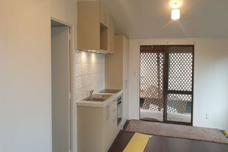 Photo of property in 62 Bradbury Road, Botany Downs, Auckland, 2010