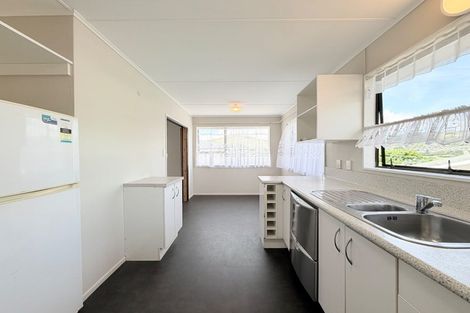 Photo of property in 53b Fyvie Avenue, Tawa, Wellington, 5028