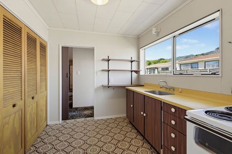 Photo of property in 34a Kanawa Street, Waikanae, 5036