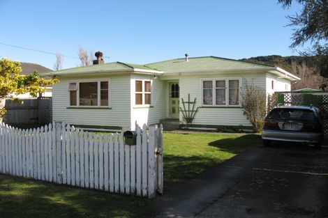 Photo of property in 31 Moohan Street, Wainuiomata, Lower Hutt, 5014