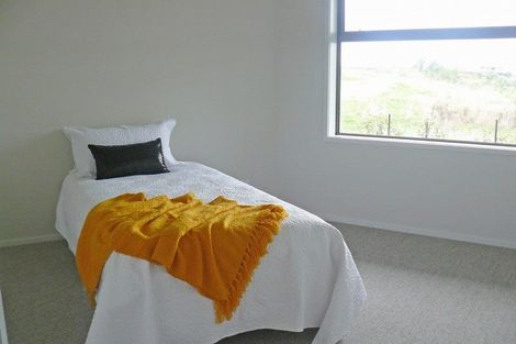 Photo of property in 5 Ashwood Lane, Bell Block, New Plymouth, 4312