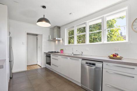 Photo of property in 1/3 Rosyth Avenue, Bayswater, Auckland, 0622