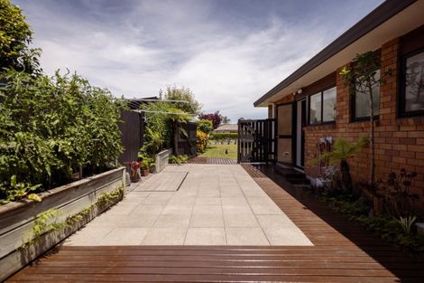 Photo of property in 16 Pacific View Road, Papamoa Beach, Papamoa, 3118