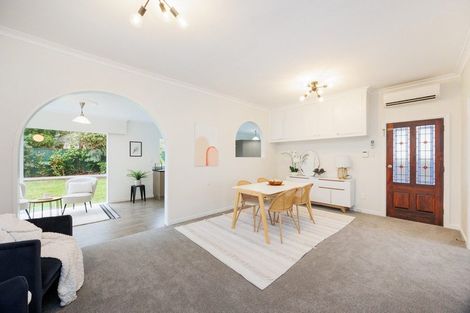 Photo of property in 20 Karina Terrace, Roslyn, Palmerston North, 4414