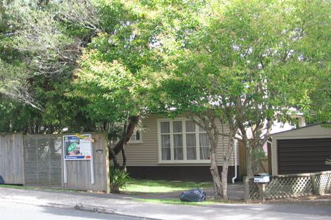 Photo of property in 163 Atkinson Road, Titirangi, Auckland, 0604