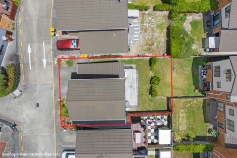 Photo of property in St Claire Village, 12/172 Mcleod Road, Te Atatu South, Auckland, 0610